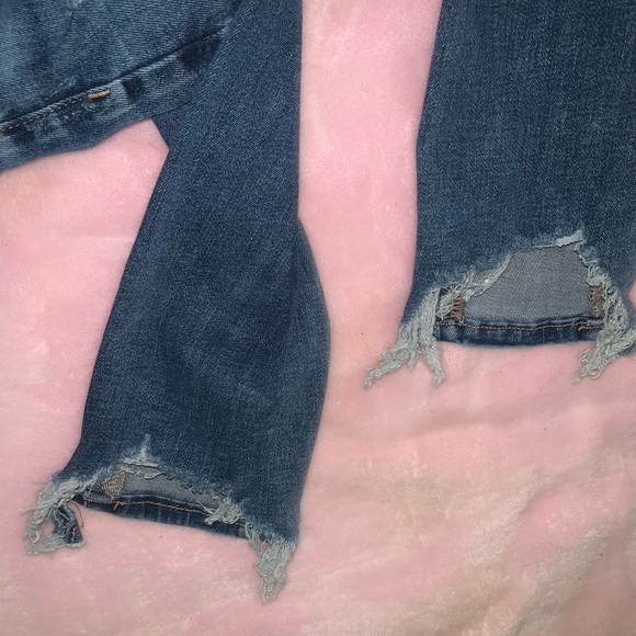 american eagle jeans w/ rips on ankles and thigh area!! - Picture 3 of 5
